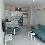 بيت في العشق